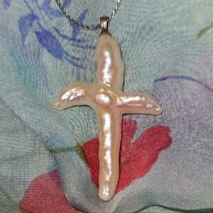 Baroque PEARL Cross Pendant  Necklace...Nwot